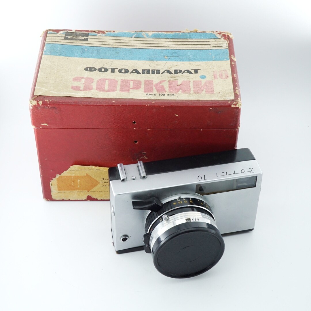 Appareil photo KMZ soviétique ZORKI - 10 objectifs Industar - 63 f2,8/45 mm - France