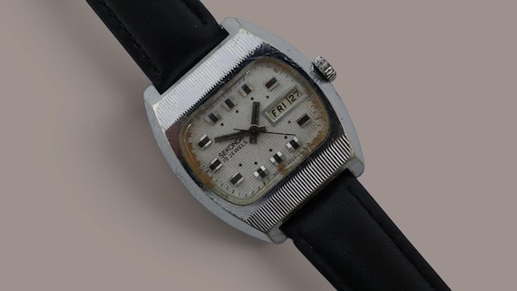 Vintage men's watch Raketa Sekonda TV cal.2628 USSR 19 jewels mechanical soviet wristwatch