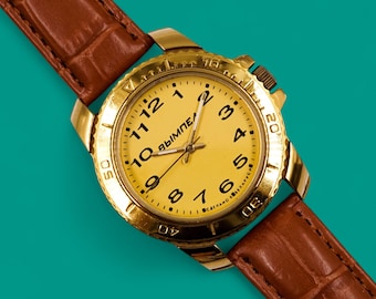 Vintage mens military watch Vimpel mechanical wristwatch Vympel SF