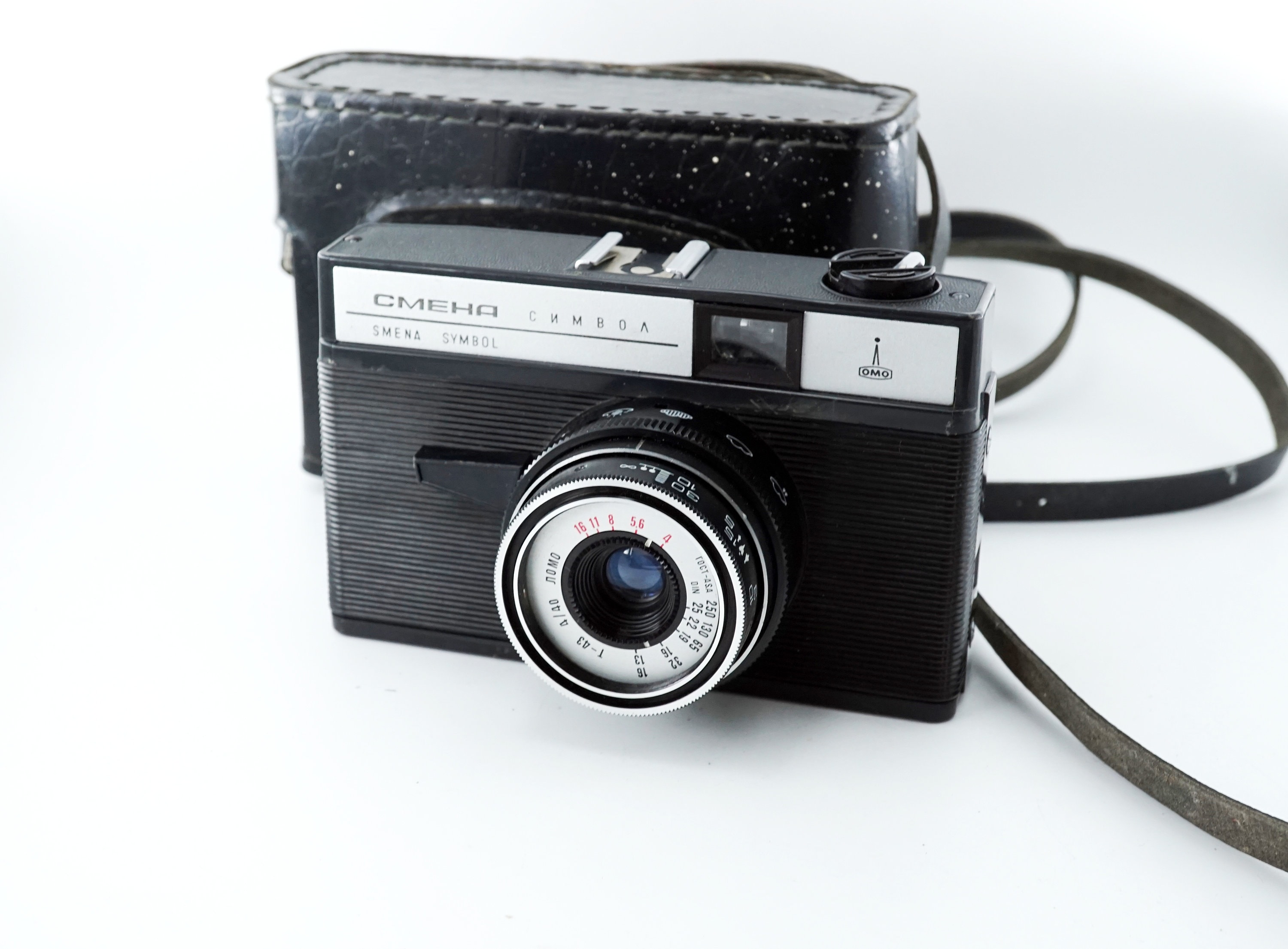 人気海外ブランドアイテム｜ファッション通販 Film 35mm LOMO Symbol SMENA Camera Lens T-43 F4 40mm レンズ(単焦点)