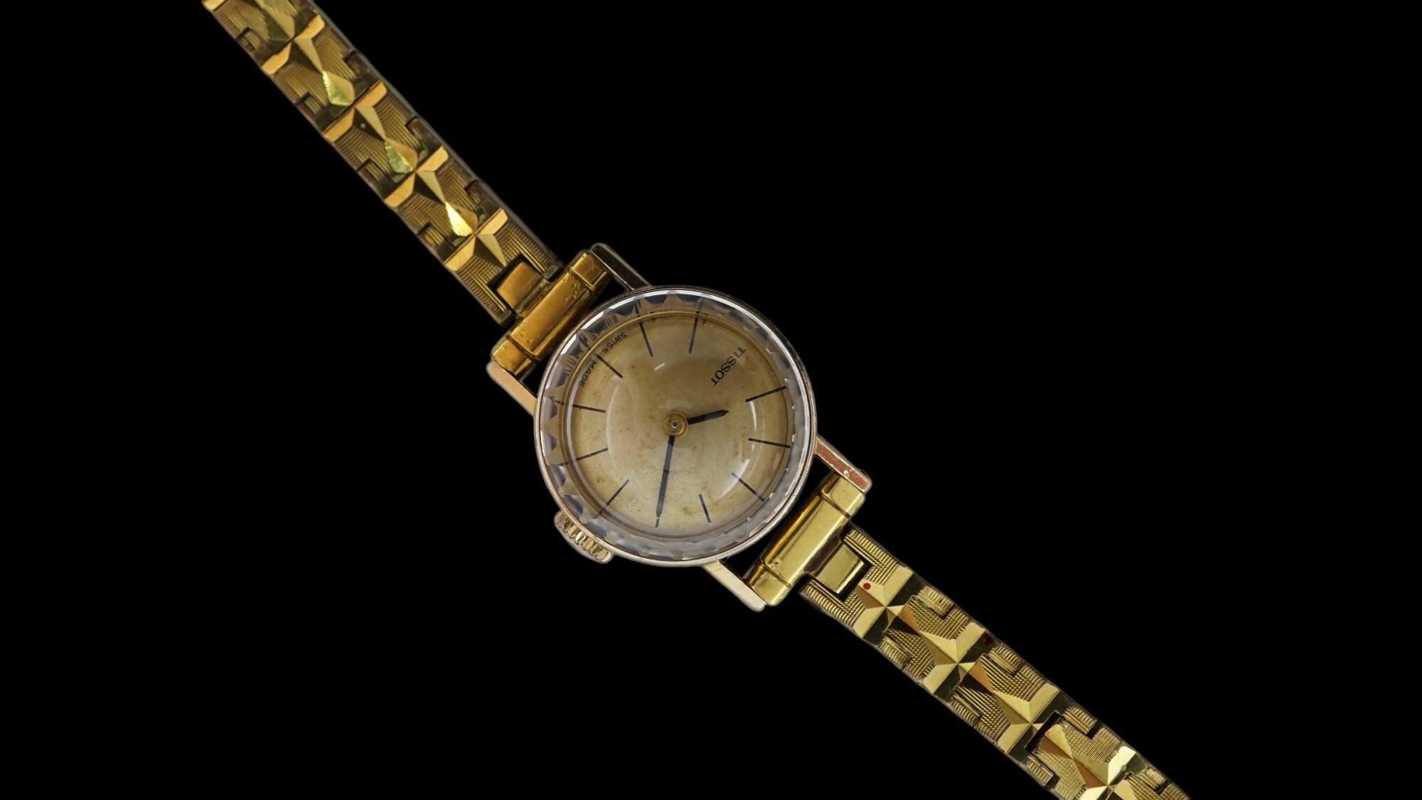 VINTAGE Tissot Saphir Womens Ladies Watch Gold Plated Swiss  display picture 2