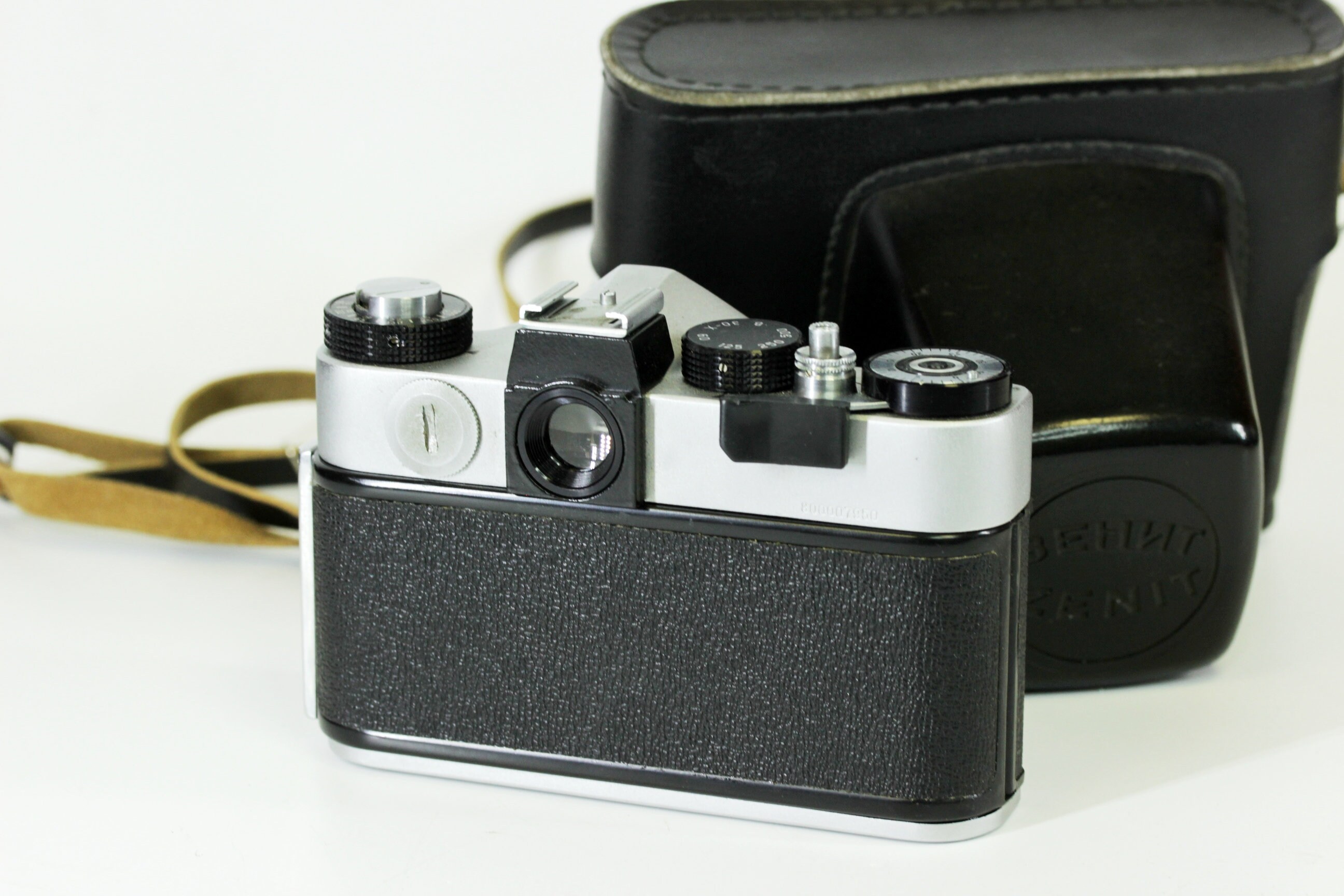 ヴィンテージ ブラック ZENIT TTL カメラ本体のみ ソビエト製 SLR