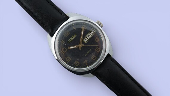Vintage soviet watch Slava cal.2428 26 jewels mechanical wristwatch ussr men's, black dial