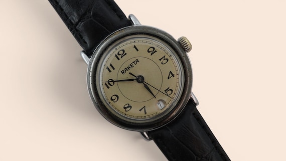 Vintage men's dress watch Raketa cal.2614.H USSR 19 jewels mechanical soviet wristwatch, silver dial, date
