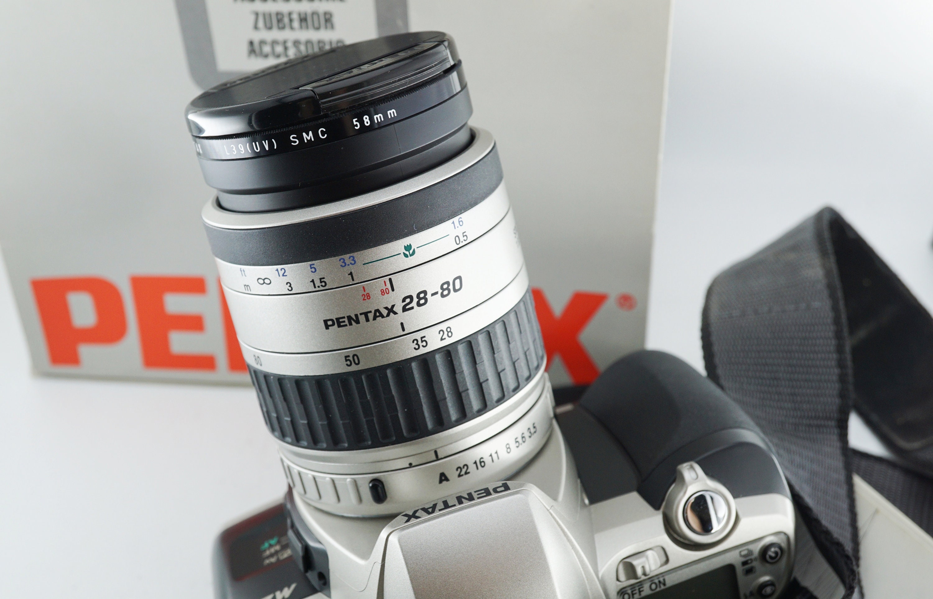 Mint! Pentax MZ-7 35mm SLR Film Camera, W/ Sms Pentax-fa 28-80mm