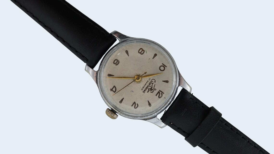 Early Sportivnie sports soviet watch 17 jewels 1MCHZ mechanical ussr wristwatch, civilian version of Sturmanskie, photo 2 sur 5