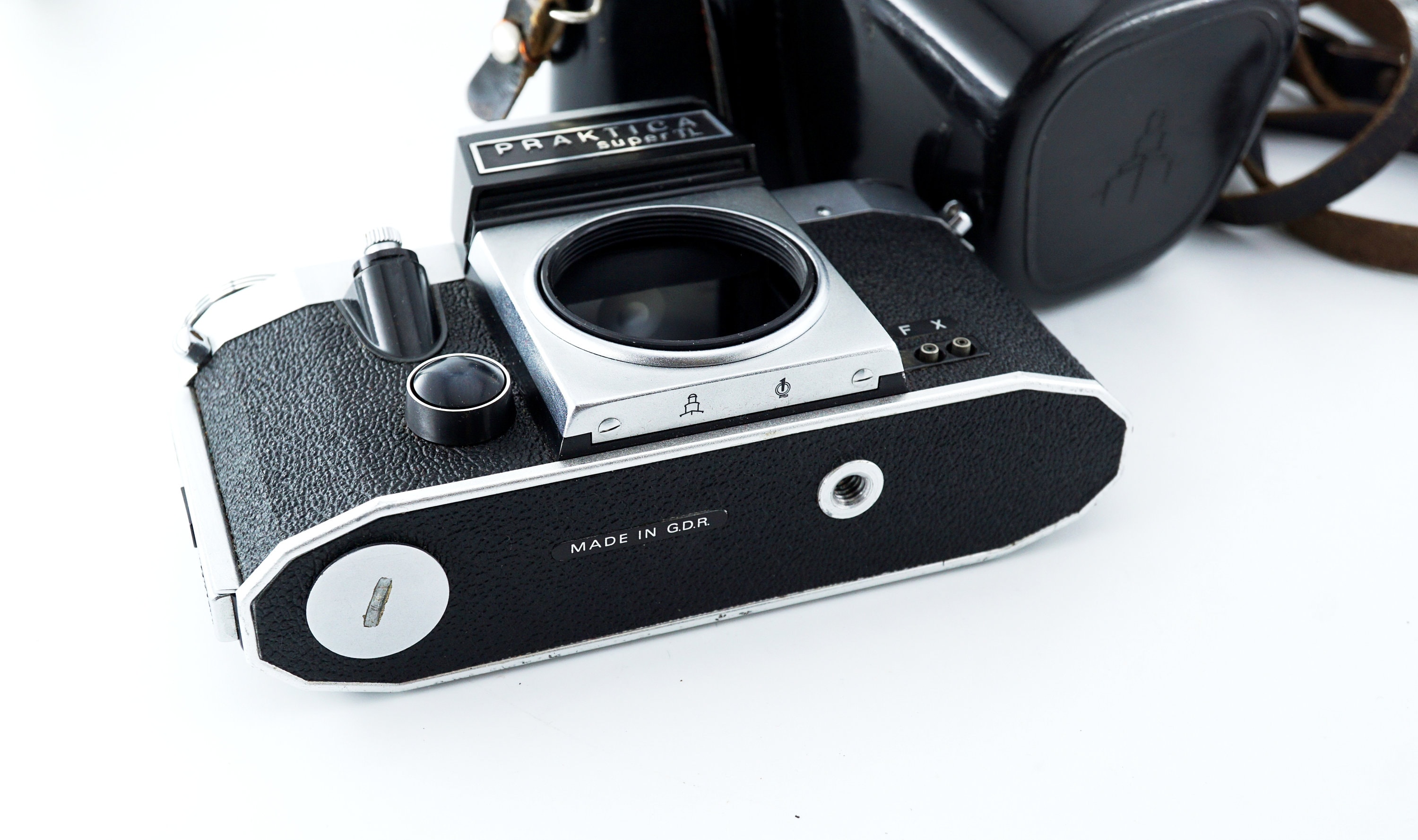 Vintage Body Only Praktica Super TL SLR 35mm Film Camera GDR