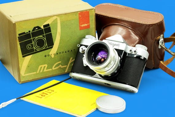 Vintage KMZ START Soviet 35mm SLR Film Camera, Lens Helios 44 2/58 Vintage KMZ START Soviet 35mm SLR Film Camera, Lens Helios 44 2/58