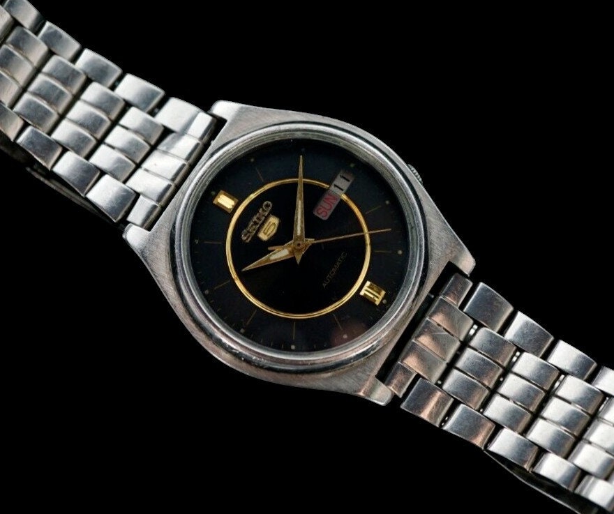 Vintage Stainless Steel Automatic JAPAN Watch SEIKO 7009 Vintage Stainless Steel Automatic JAPAN Watch SEIKO 7009