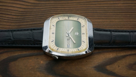 Vintage soviet men's wristwatch POLJOT quartz sov… - image 6