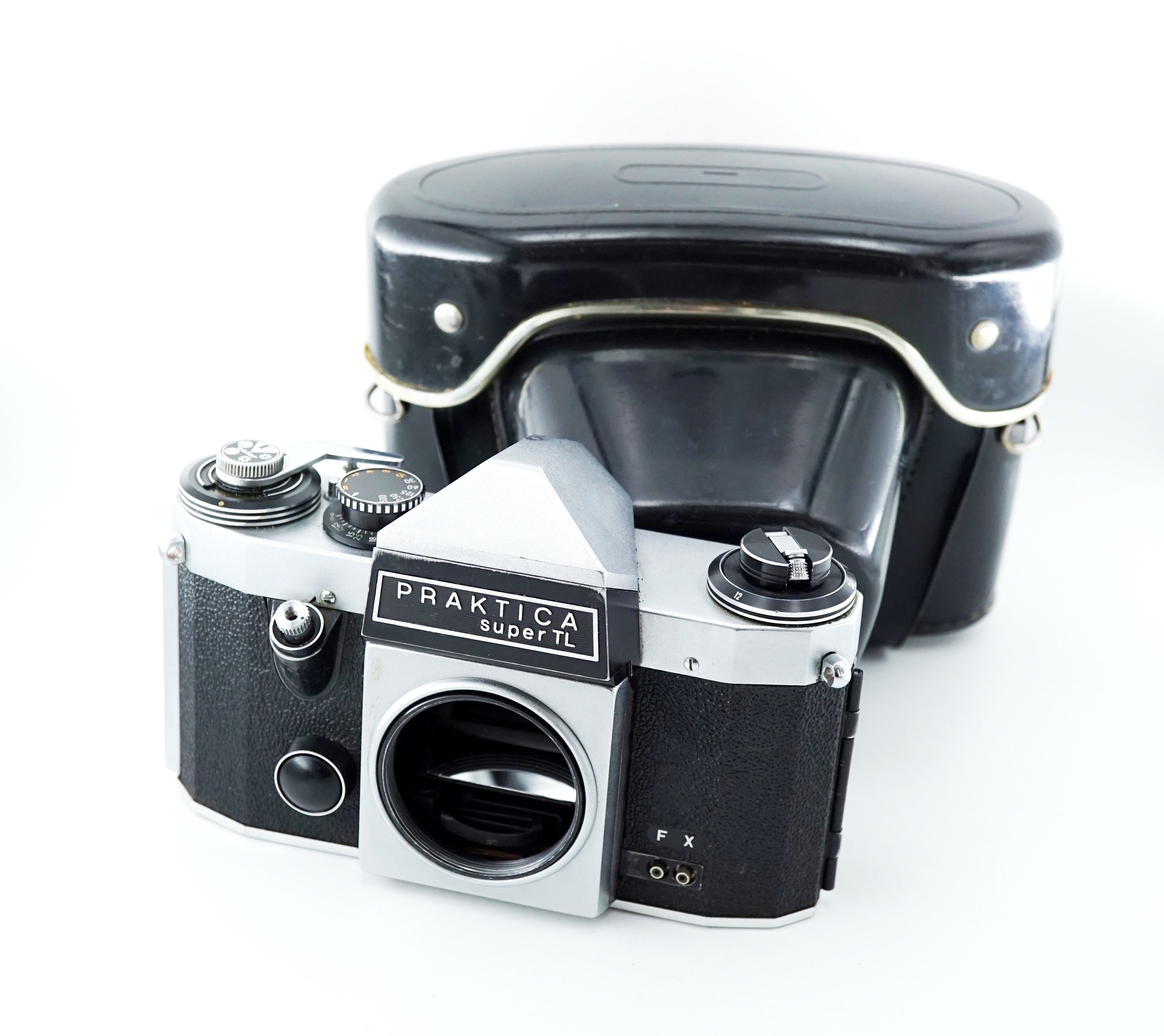 Fotocamera Praktica Super TL SLR 35mm solo corpo vintage GDR