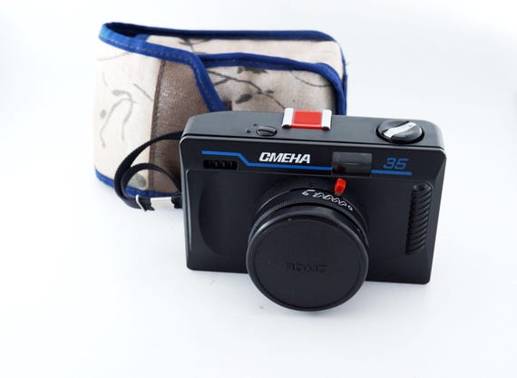 Vintage 35mm compact film camera LOMO Smena 35 lens Triplet T-43 4/40