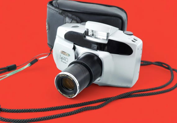 コニカ Z-up 140 LX シルバー 38-140mm ポイント＆シュート 35mm