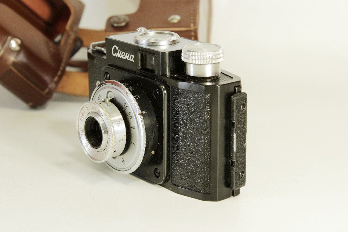 Early SMENA 1 LOMO 35mm film camera 40mm f4 T-43 lens soviet Kodak LOMOGRAPHY Boxed, photo 4 sur 5
