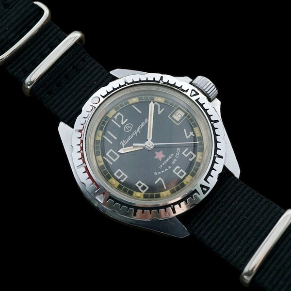 montre noire militaire soviétique vintage Vostok Komandirskie 17 bijoux montre-bracelet mécanique de plongée URSS Diver zakaz MO, étoile rouge