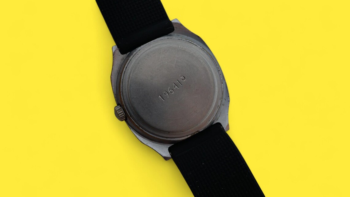 Vintage soviet men's wristwatch POLJOT 2609.H 17 jewels mechanical dress watch USSR, foto 2 di 5