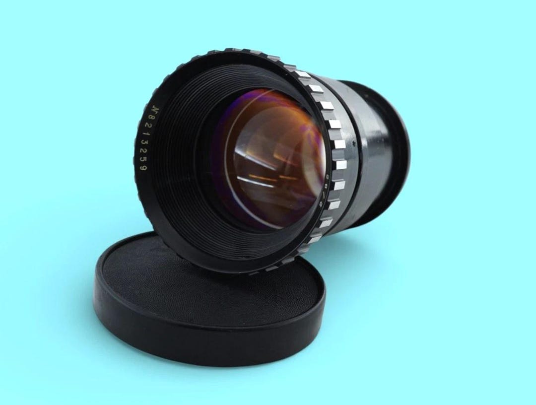 Vintage LOMO F-92 90mm F/2 Projection Helios, Creative Portrait