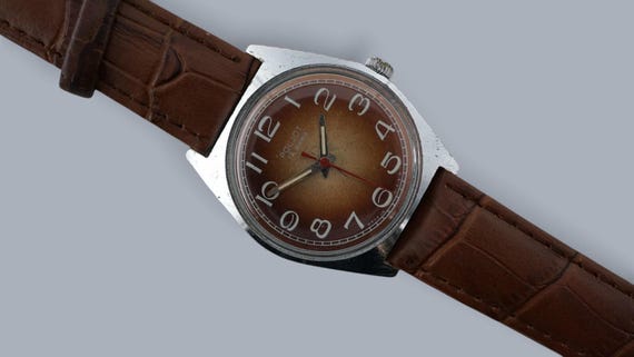 Vintage early wristwatch POLJOT cal.2609 17 jewels mechanical dress watch USSR