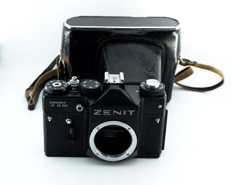 ZENIT TTL フィルム一眼レフカメラ 本体 ヴィンテージ ブラック ZENIT TTL カメラ本体のみソビエト一眼レフ