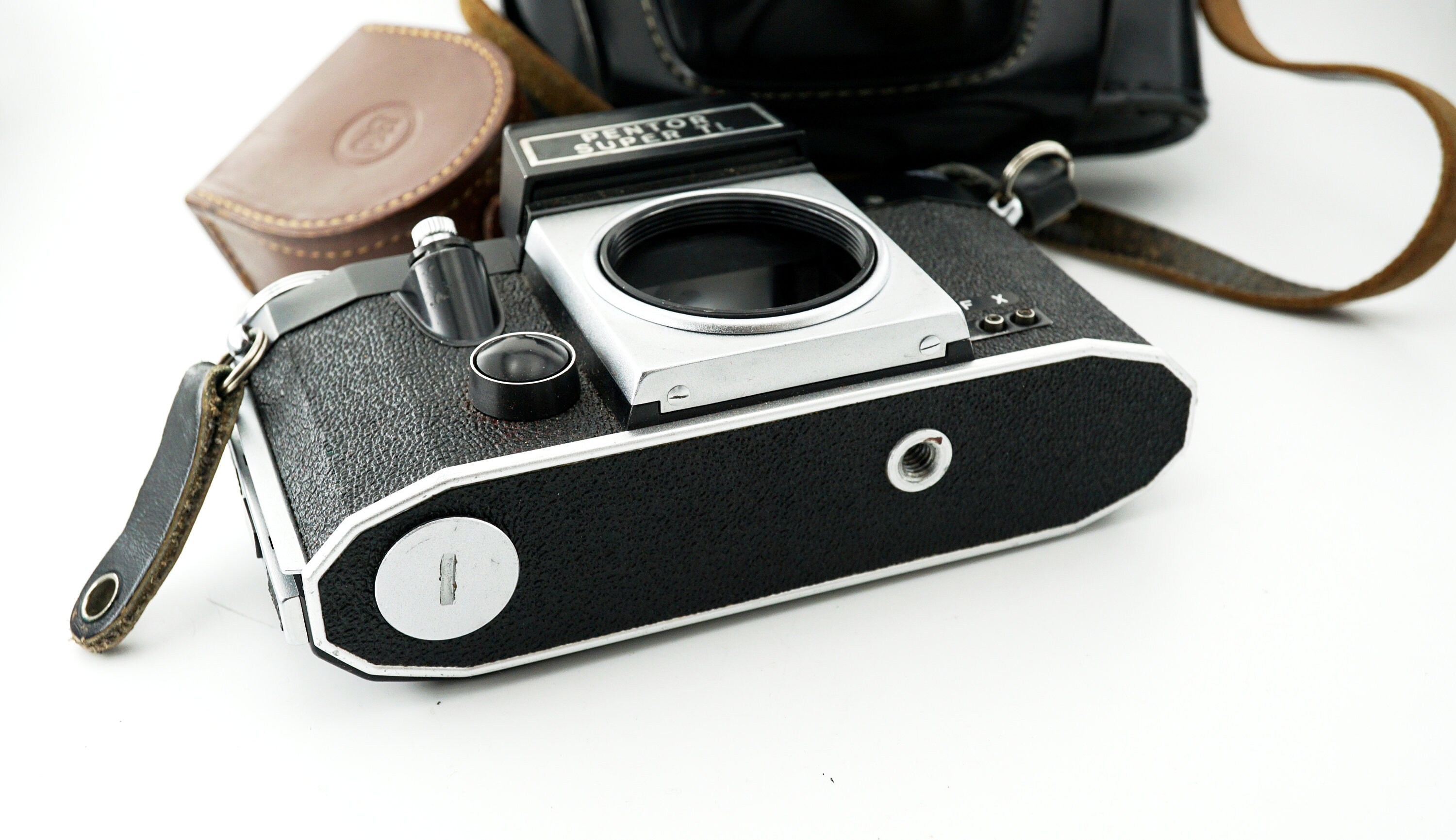 Pentor Super TL (Praktica) ボディのみ 一眼レフ 35mm フィルムカメラ