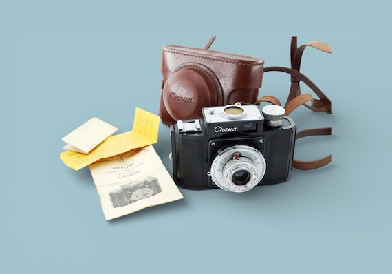Early SMENA LOMO 35mm compact film camera 40mm f4 T-43 lens soviet Kodak LOMOGRAPHY Boxed