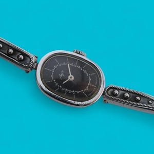 Vintage ladies watch Luch cal.1801.1.K1 15 jewels, beautiful bracelet soviet mechanical women's wristwatch USSR