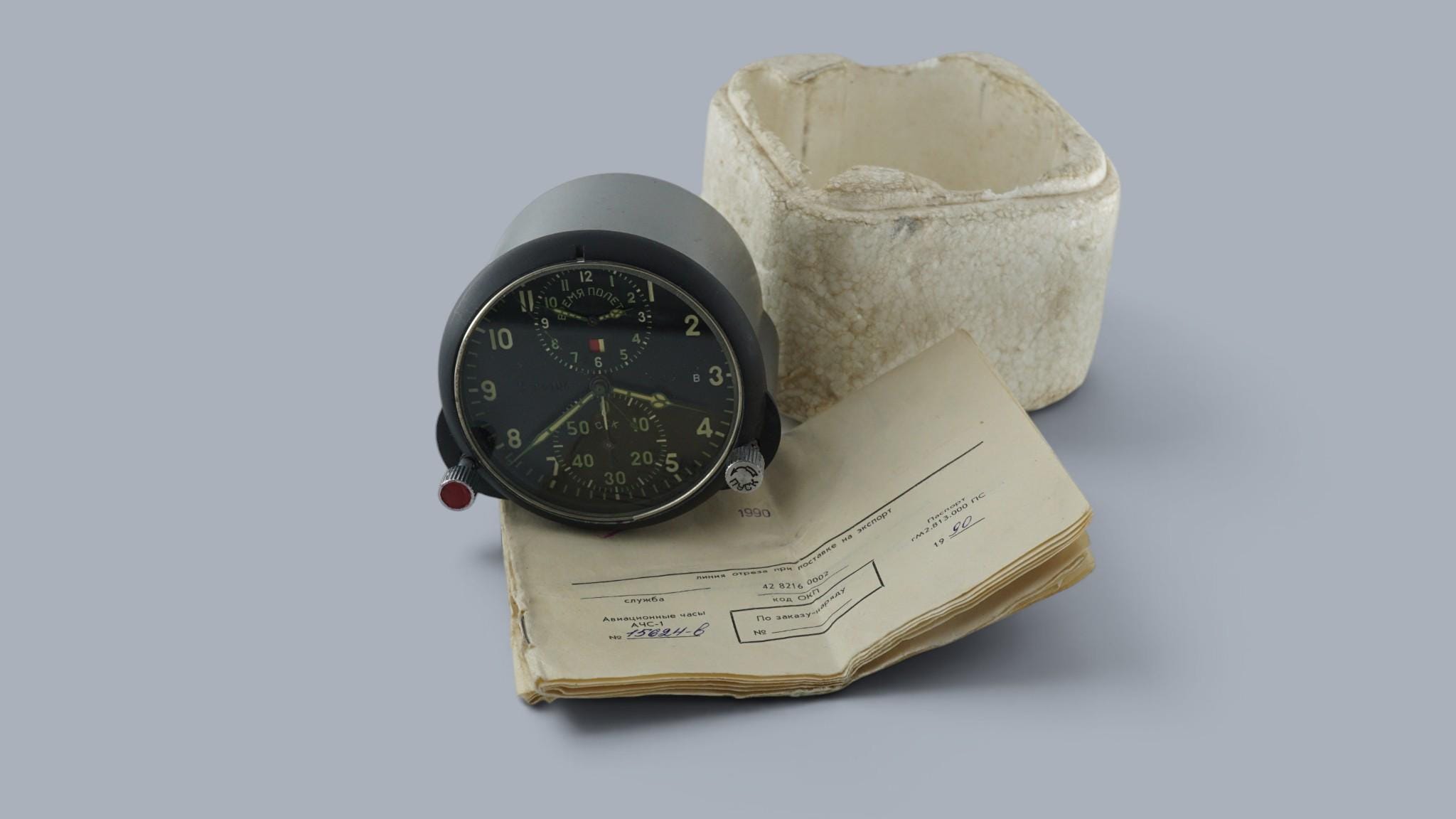 ミニチュア戦闘機とコックピット時計(不動) この重厚な雰囲気で9900円