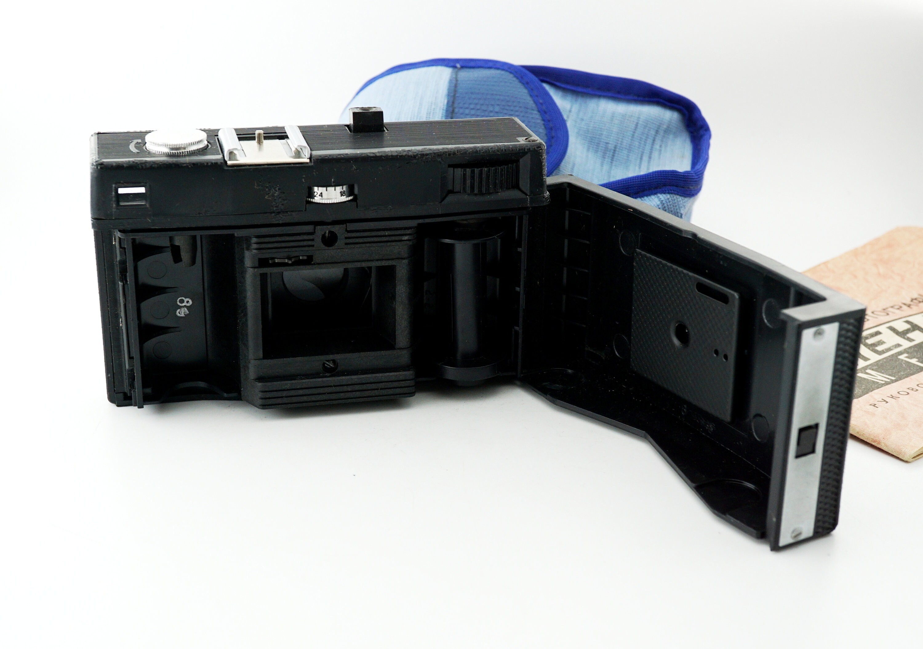 SMENA-8M LOMO 35mm Film Camera 40mm F4 T-43 Lens Soviet Kodak