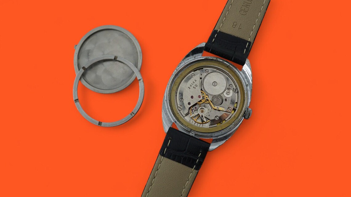 Vintage soviet watch Vostok 17j cal.2414 USSR men's Wostok mechanical wristwatch, foto 3 di 5