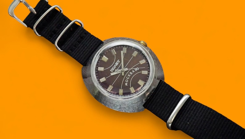 Relógio de pulso masculino vintage POLJOT Volcano 2614.2H 17 joias Jogos Olímpicos 1980 relógio mecânico URSS imagem 1