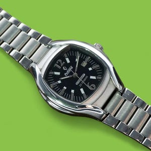 Vintage watch Zarja cal.2014A Rekord Standard 22 jewels mechanical men&#39;s wristwatch with metal bracelet, Black dial