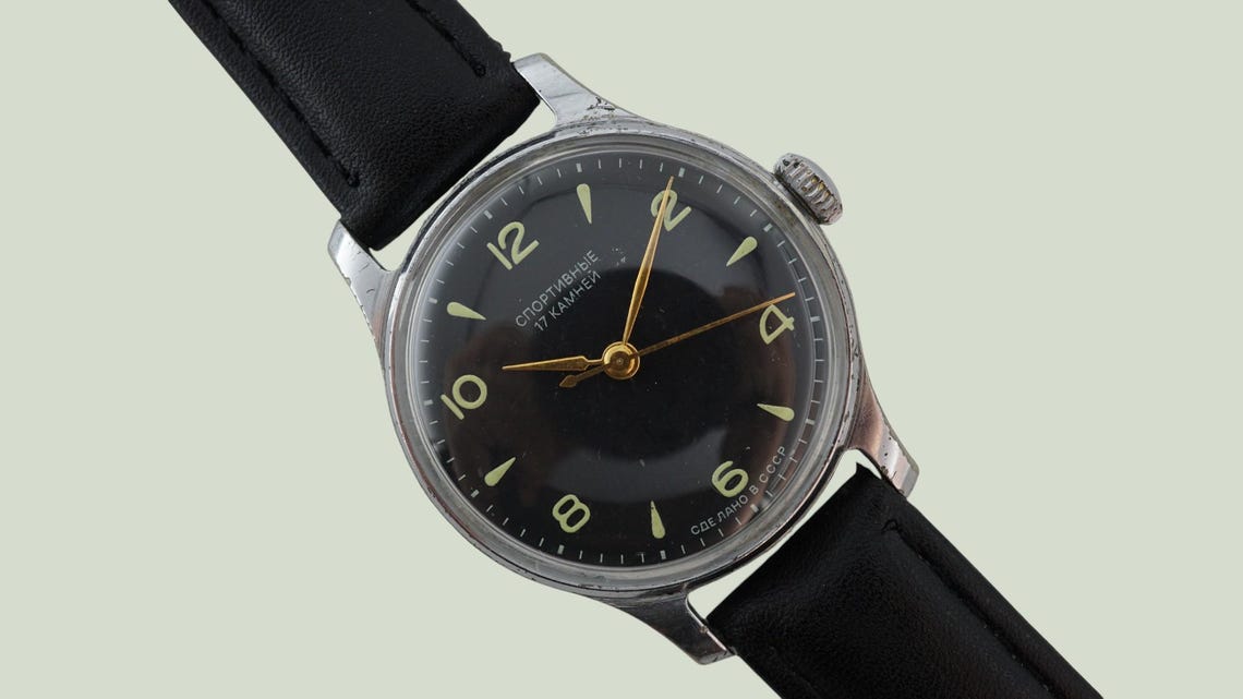 Sportivnie sports soviet military watch 1MCHZ mechanical wristwatch, black dial, civilian version of Sturmanskie, stop second, black dial, photo 1 sur 5