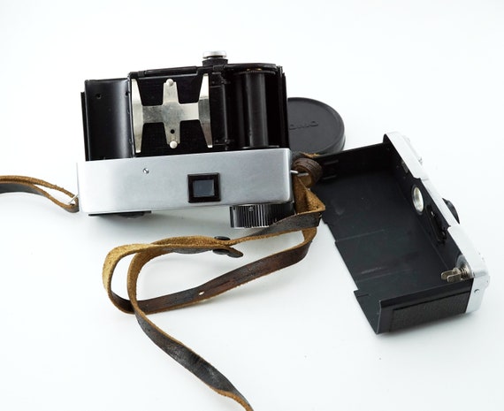 Lomo 135 ロモ カメラ LOMO 135 BC and 135M - Russian action sampler! · Lomography