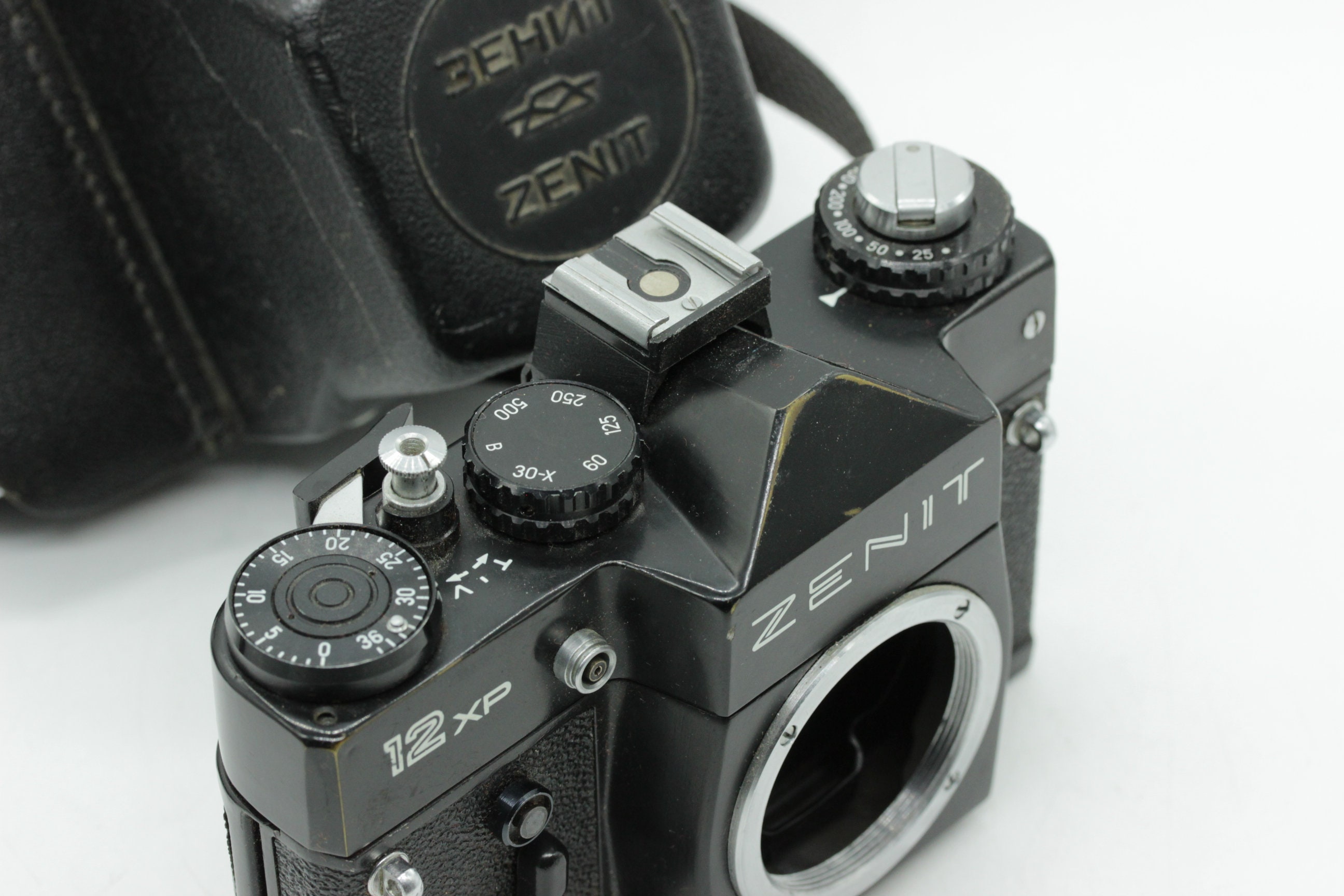 レア zenit 12XP フィルムカメラ M42マウント - メルカリ