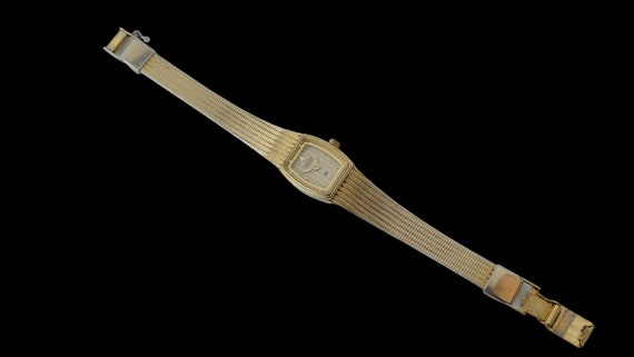 Orient quartz dorado precio hotsell