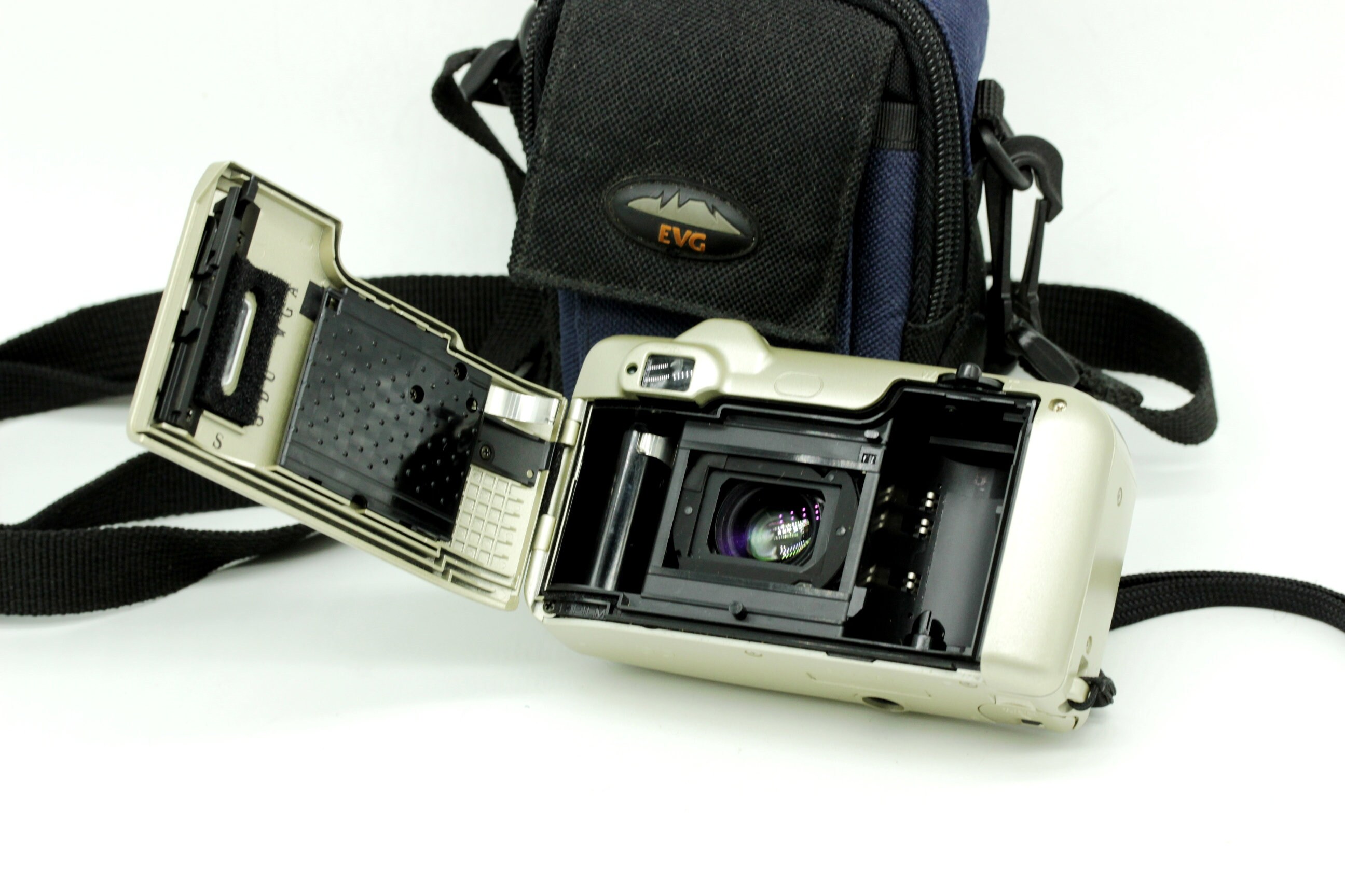 Appareil photo argentique Yashica Zoomate 70 (D'occasion) à Versoix pour CHF 24 – avec livraison | Acheter sur