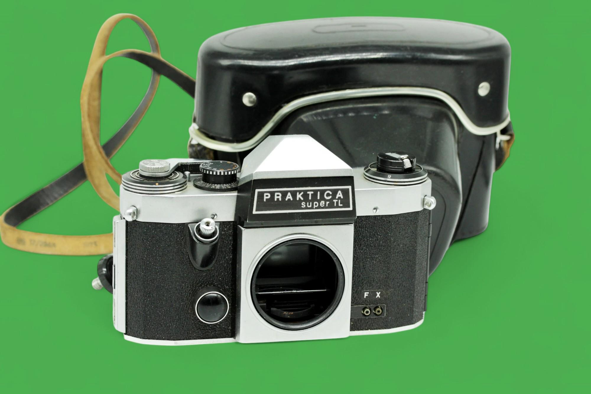 Vintage Body Only Praktica Super TL SLR 35mm Film Camera GDR