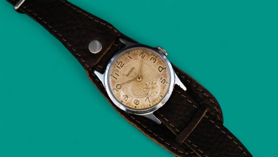 Vintage early watch Yantar "Amber" soviet mechanical collectible wristwatch USSR RARE