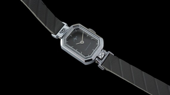 New old stock vintage ladies watch Luch 15 jewels with papers soviet  mechanical women's wristwatch USSR, black dial