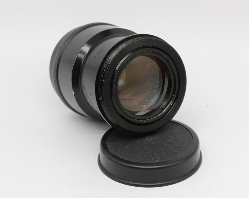 Vintage Soviet LOMO F-92 90mm f2 Helios USSR Portrait Planar Lens creativity