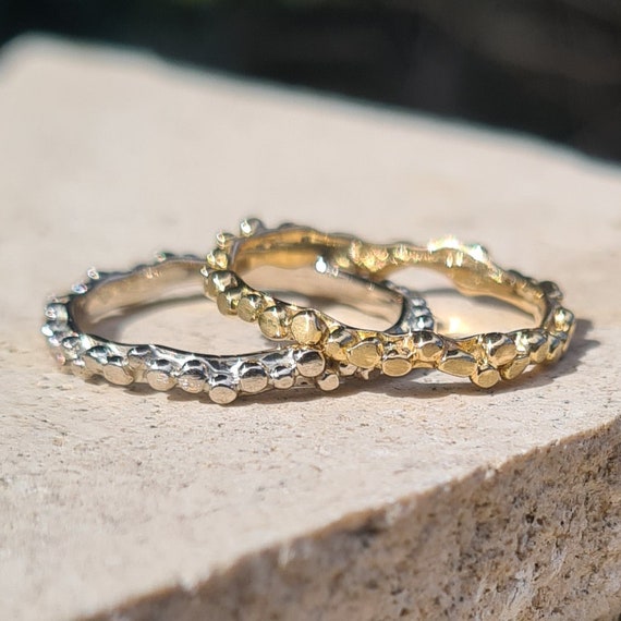 Anneau petites boules or 18 K bague petites boules empilable unique pour femme. Etsy France