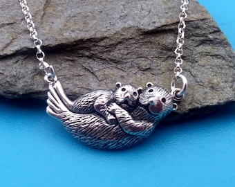 Mama and Baby Sea Otter Necklace, Mommy Otter Necklace, Baby Otter Necklace, Mothers Day Gifts, Otter Necklace, Mother Daughter Jewelry