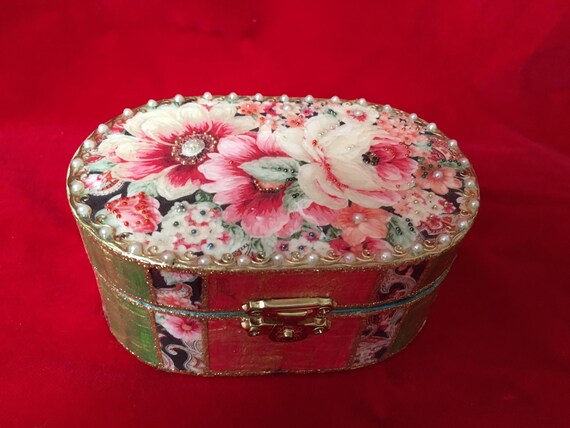 small cute jewelry box