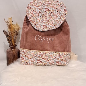 Sac à dos enfant personnalisé /sac a dos crèche / sac à dos motifs fleuris/ sac à dos velours cotelé vieux rose image 1