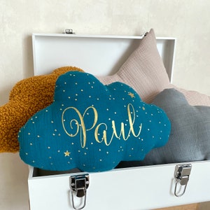 Customizable NUAGE cushion in double gauze with gold polka dots