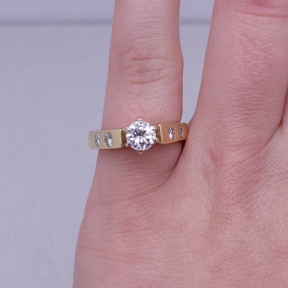 Modern Diamond Engagement Ring - image 1