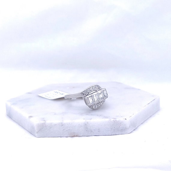 Vintage Stunner! Diamond Statement Ring - image 8