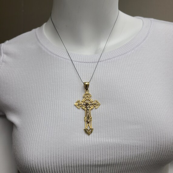 Beautiful 14k Crucifix/Cross Pendant - image 4