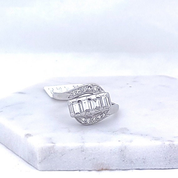 Vintage Stunner! Diamond Statement Ring - image 1