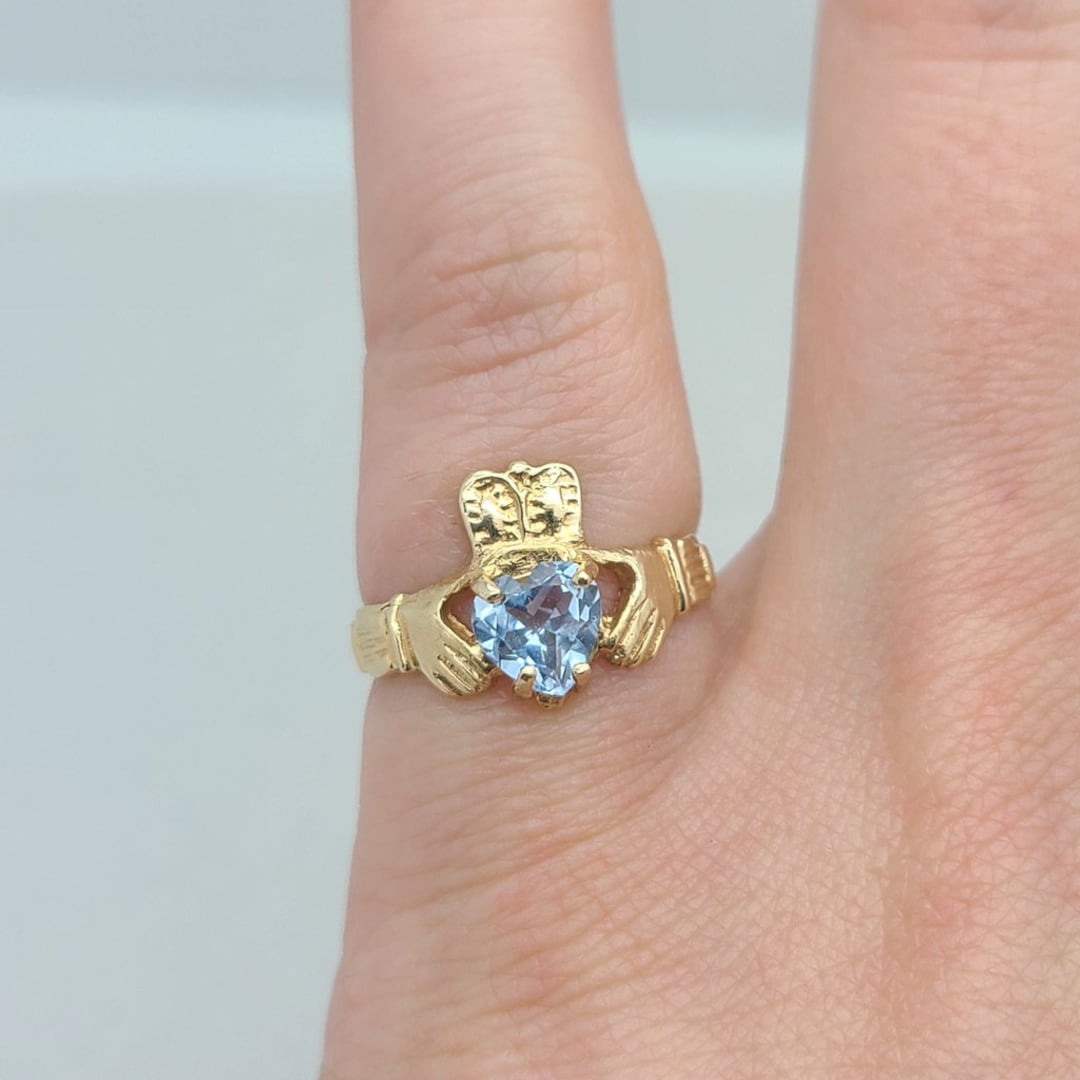 Adorable 14k Aquamarine Claddagh Ring Etsy